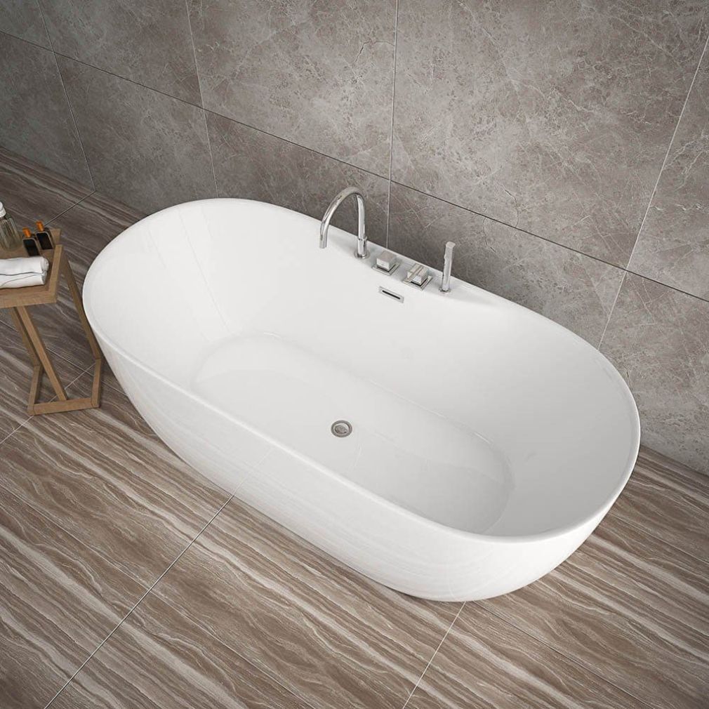 Preview: Badewanne LENI mit Armatur