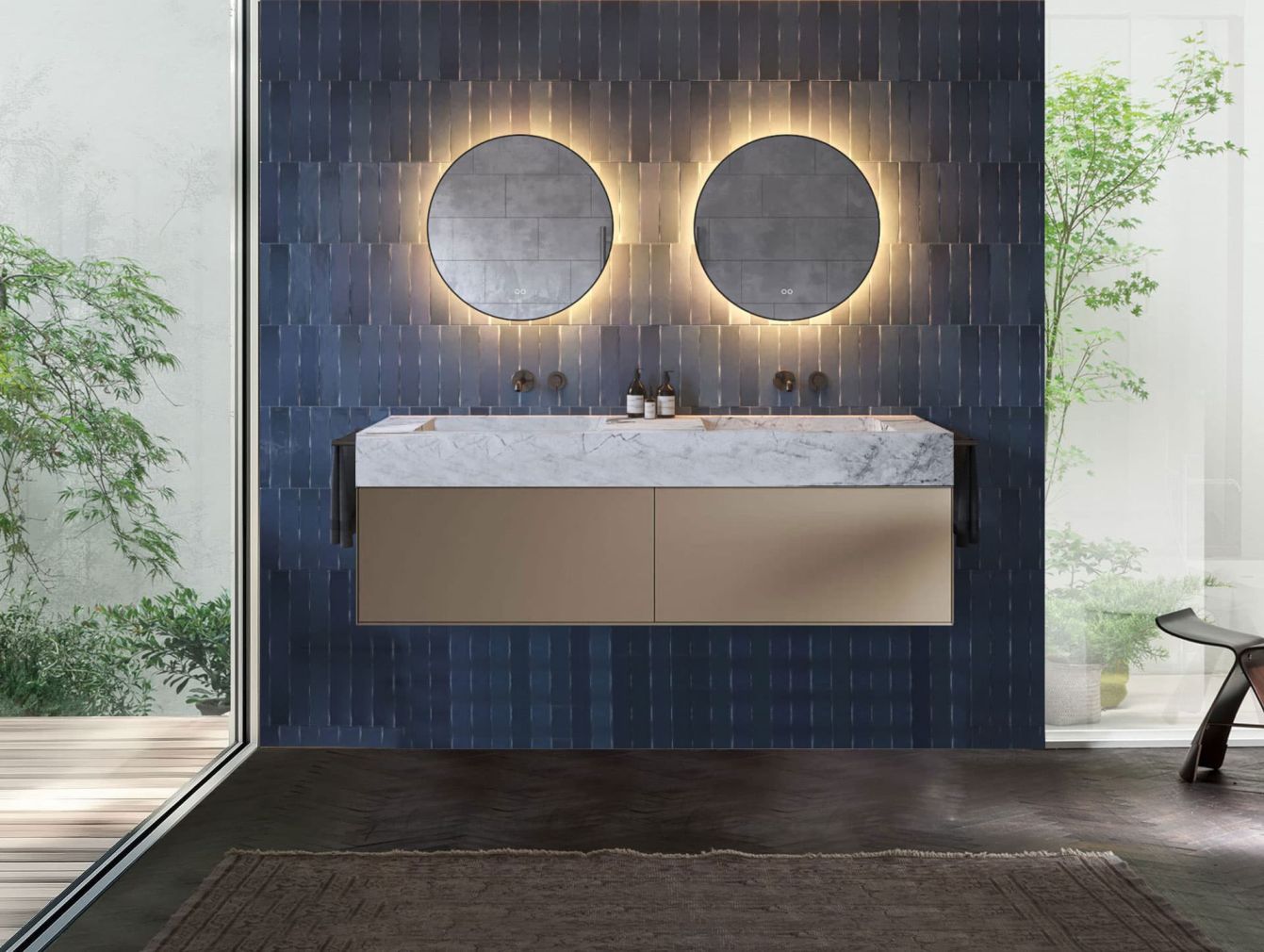 Runder Spiegel Valverde mit Alu-Rahmen schwarz